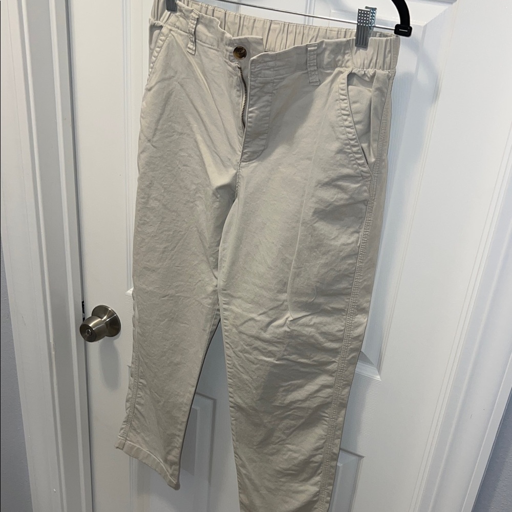 Old Navy Women's Light Tan Chino Pants